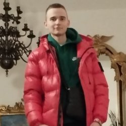 Артём