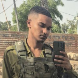 ליאור