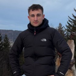 Назар