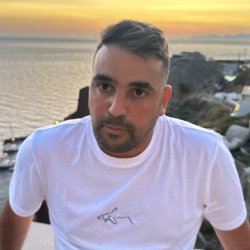 Yaniv