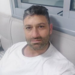 רועי