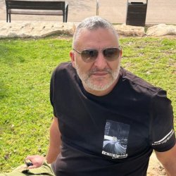 עוזי