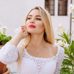 Александра