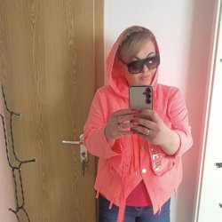 Оленька