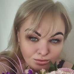 Оленька