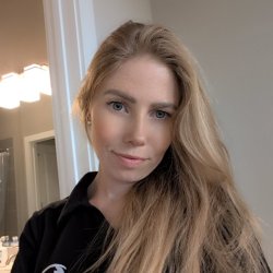 Полина