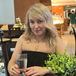 Alona