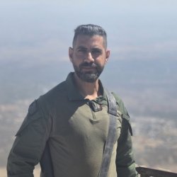 Ali