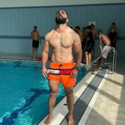 אקי