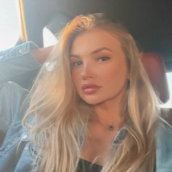 Alina R