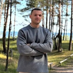 Эрнест