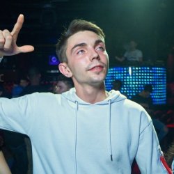 Виктор