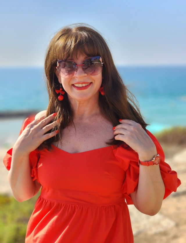ילנה, 50, תל אביב -