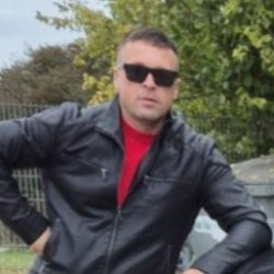 Nik