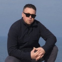 Nik