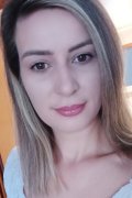 Аня