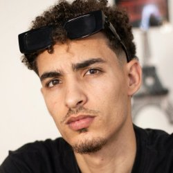 حسن