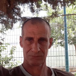 yosi