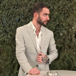 Özgür