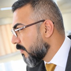 غــــريب