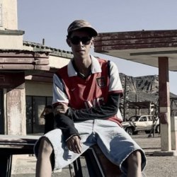 Yanas
