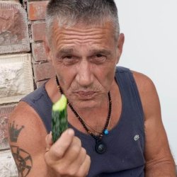 ליאור