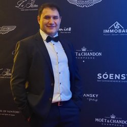 Максим