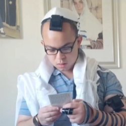 אבי