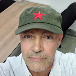 ליאור