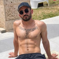 עמוס