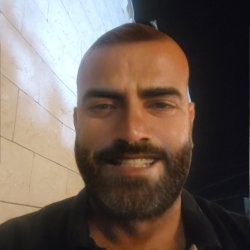 علي