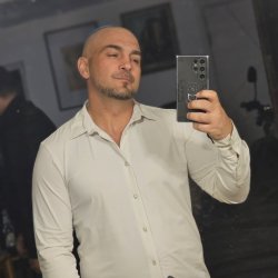 alex