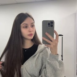 Аня