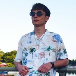 Максим
