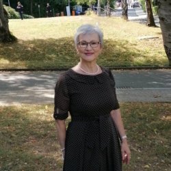 Надя