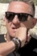 Lee