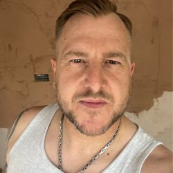 Lee