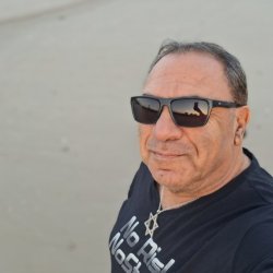 Yossi
