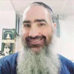Yaniv