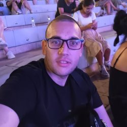 אחיאם