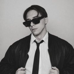 Nik