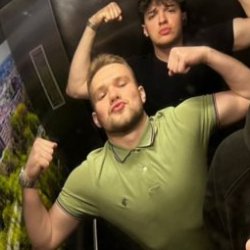 Aндрeй