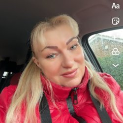 Nelly ,Nijole